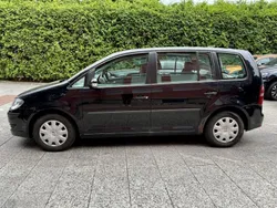 Schwarz Gebraucht 2007 VW Touran Conceptline Van / Kleinbus | 2.980 € (Guter Preis)