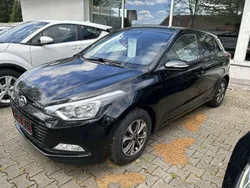 Schwarz Gebraucht 2018 Hyundai i20 Passion Kleinwagen | 8.697 € (Fairer Preis)