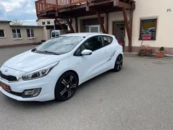 Weiß Gebraucht 2015 Kia ProCeed Edition 7 Kleinwagen | 8.750 € (Fairer Preis)