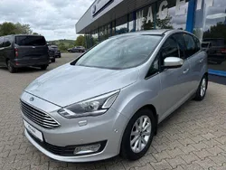 Gebraucht 2018 Ford C-MAX Titanium Van / Kleinbus | 14.290 € (Fairer Preis)