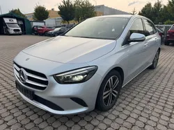 Silber Gebraucht 2019 Mercedes B180 Progressive Van / Kleinbus | 16.599 € (Guter Preis)