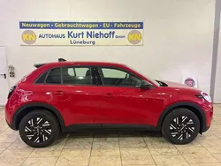 Rot Gebraucht 2024 Fiat 600 Basis SUV | 24.940 € (Fairer Preis)