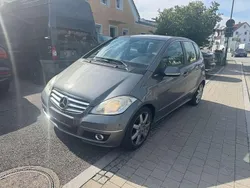 Grau Gebraucht 2010 Mercedes A160 Avantgarde Limousine | 1.800 € (Guter Preis)