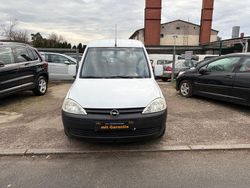 Weiß Gebraucht 2005 Opel Combo Van / Kleinbus | 3.300 € (Etwas zu teuer)