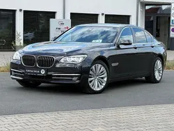 Sophistograu brillanteffekt. Gebraucht 2015 BMW 730 Limousine | 26.890 € (Guter Preis)