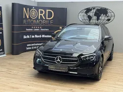 Obsidianschwarz meta (metallic) Gebraucht 2021 Mercedes E300 Kombi | 29.399 € (Guter Preis)