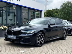 Carbonschwarz metallic Gebraucht 2021 BMW 540 M Sport Kombi | 43.900 € (Teuer)