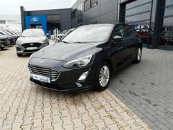 Blau Gebraucht 2020 Ford Focus Titanium Limousine | 16.890 € (Fairer Preis)
