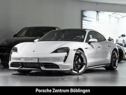 Carraraweißmetallic Gebraucht 2020 Porsche Taycan Turbo Limousine | 69.980 € (Guter Preis)