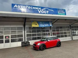 Rot Gebraucht 2010 Mini John Cooper Works Sport Kleinwagen | 13.800 €