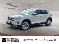Grau (ascotgrau) Gebraucht 2024 VW T-Roc Style SUV | 27.990 € (Superpreis)