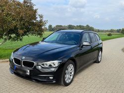 Schwarz Gebraucht 2018 BMW 320 Kombi | 12.650 € (Superpreis)