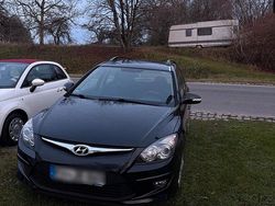 Schwarz Gebraucht 2010 Hyundai i30 Kleinwagen | 2.800 € (Fairer Preis)