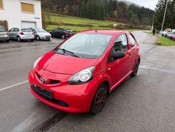 Rot Gebraucht 2007 Toyota Aygo Basis Kleinwagen | 750 € (Superpreis)