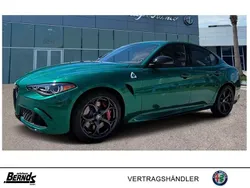 Verde montreal metallic Neu 2025 Alfa Romeo Giulia Quadrifoglio Limousine | 87.985 € (Fairer Preis)
