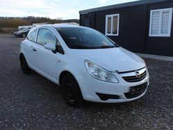 Weiß Gebraucht 2009 Opel Corsa Selection Kleinwagen | 1.390 € (Guter Preis)