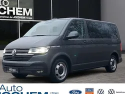 Grau Gebraucht 2023 VW Multivan Comfortline Van / Kleinbus | 63.999 €