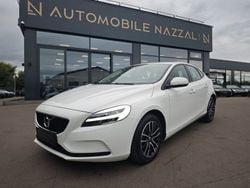 Weiß Gebraucht 2019 Volvo V40 Momentum Kombi | 11.900 € (Fairer Preis)