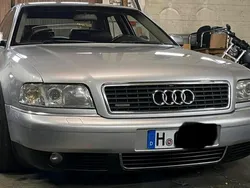 Silber Gebraucht 2002 Audi A8 Limousine | 5.850 €