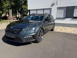 Grau Gebraucht 2019 Skoda Octavia RS Kombi | 20.485 € (Fairer Preis)