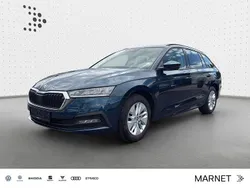 Blau Gebraucht 2020 Skoda Octavia Ambition Kombi | 18.930 € (Guter Preis)