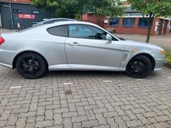 Silber Gebraucht 2003 Hyundai Coupé Coupé | 3.333 €