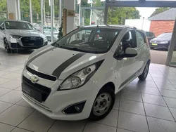 Weiß Gebraucht 2014 Chevrolet Spark LT Kleinwagen | 3.990 € (Fairer Preis)