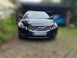 Schwarz Gebraucht 2012 Volvo V60 Kombi | 8.995 € (Teuer)