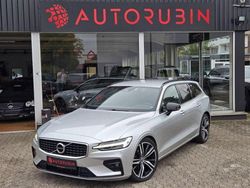 Silber Gebraucht 2020 Volvo V60 R-Design Kombi | 18.900 € (Teuer)