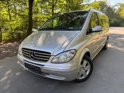 Silber Gebraucht 2006 Mercedes Viano Van / Kleinbus | 12.890 €