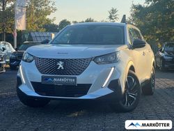 Weiß Gebraucht 2022 Peugeot e-2008 Allure SUV | 16.980 € (Fairer Preis)