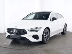 Weiß Gebraucht 2023 Mercedes CLA180 Shooting Brake Night Kombi | 31.770 € (Etwas zu teuer)