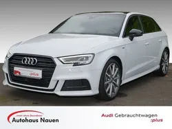 Weiß metallic Gebraucht 2020 Audi A3 Sportback S-Line Limousine | 33.397 €