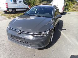 Grau Gebraucht 2022 VW Golf VIII Life Kombi | 16.699 € (Fairer Preis)