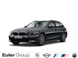 Grau Gebraucht 2021 BMW 320 Performance Kombi | 24.399 € (Superpreis)