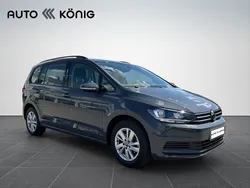 Grau Gebraucht 2024 VW Touran Comfortline Van / Kleinbus | 32.490 € (Fairer Preis)