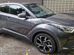 Grau Gebraucht 2019 Toyota C-HR Club SUV | 16.900 € (Fairer Preis)