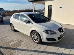 Weiß Gebraucht 2012 Seat Leon Limousine | 4.600 € (Fairer Preis)