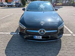 Schwarz Gebraucht 2019 Mercedes A250 AMG line Limousine | 21.700 € (Superpreis)