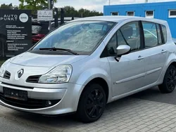 Grau Gebraucht 2008 Renault Grand Modus Dynamique Van / Kleinbus | 3.999 € (Fairer Preis)