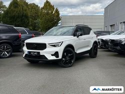 Weiss Neu 2025 Volvo XC40 Plus SUV | 46.895 € (Etwas zu teuer)