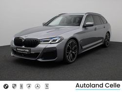 Skyscraper grauc4wschwarz Gebraucht 2023 BMW 540 M Sport Limousine | 54.999 € (Etwas zu teuer)