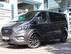 Grau Gebraucht 2020 Ford Tourneo Custom Titanium X Van / Kleinbus | 36.490 € (Fairer Preis)
