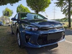 Blau Gebraucht 2017 Kia Rio DREAM-TEAM Edition Kleinwagen | 9.000 € (Fairer Preis)