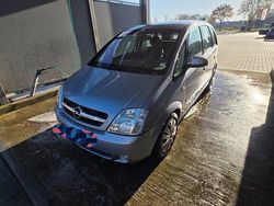 Silber Gebraucht 2004 Opel Meriva Edition Van / Kleinbus | 1.950 € (Guter Preis)
