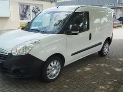 Polar white Gebraucht 2017 Opel Combo Edition Van / Kleinbus | 6.400 € (Fairer Preis)