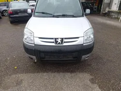 Silber Gebraucht 2007 Peugeot Partner Tendance Van / Kleinbus | 1.800 € (Fairer Preis)
