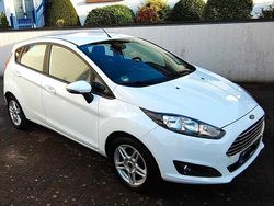 Weiß Gebraucht 2014 Ford Fiesta SYNC Edition Kleinwagen | 5.249 €