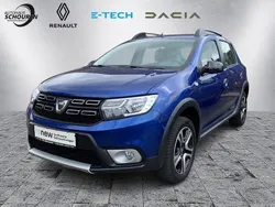 Stahlblau Gebraucht 2020 Dacia Sandero Celebration Kleinwagen | 11.890 € (Guter Preis)
