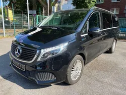 Schwarz Gebraucht 2022 Mercedes EQV300 Van / Kleinbus | 33.290 €